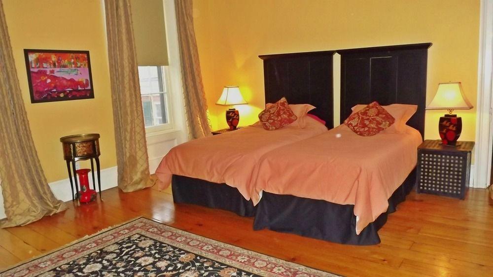 Mackechnie House Panzió Cobourg Kültér fotó